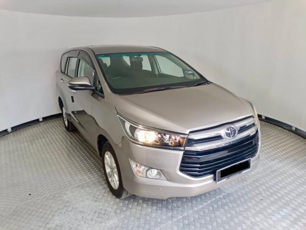 Toyota Innova 2.0G